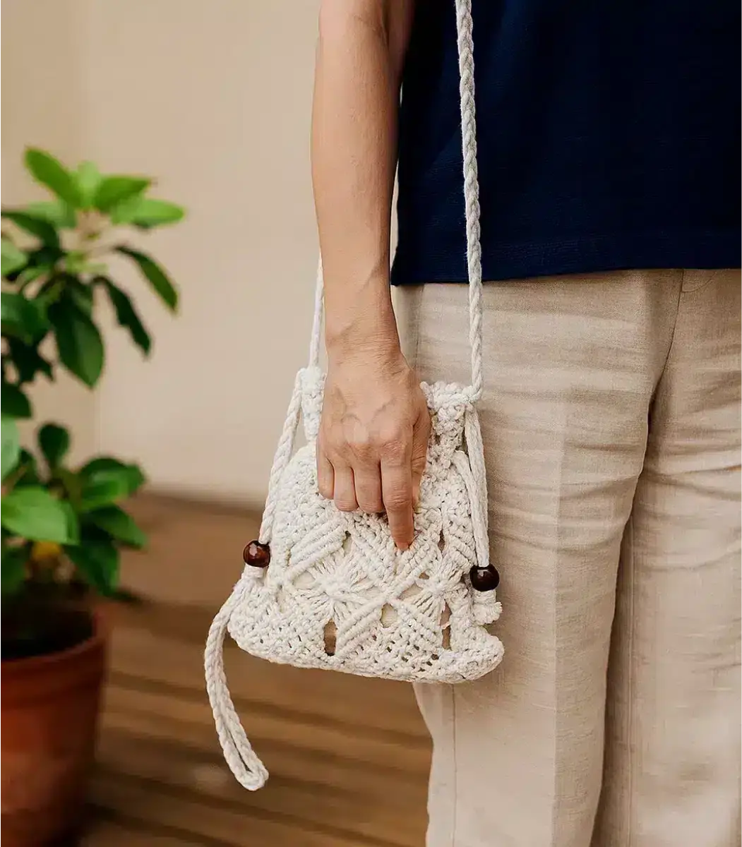 Macrame-bag-3-IBTK40305OJAMB000018