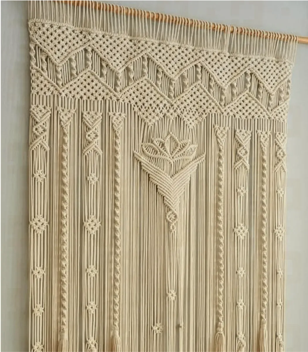ستارة مكرمية