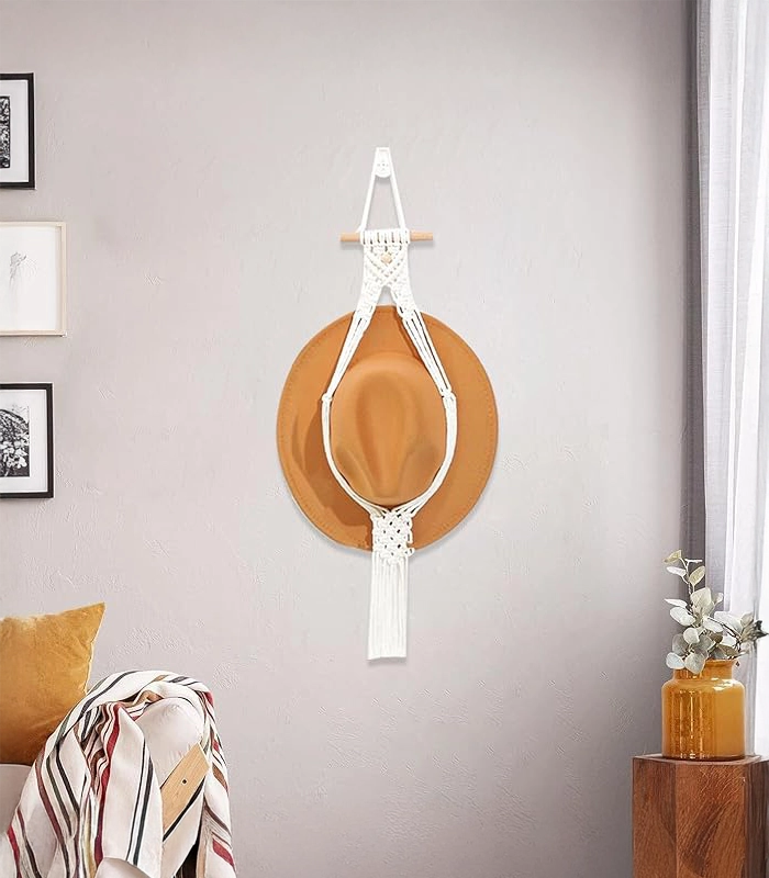 حامل القبعات