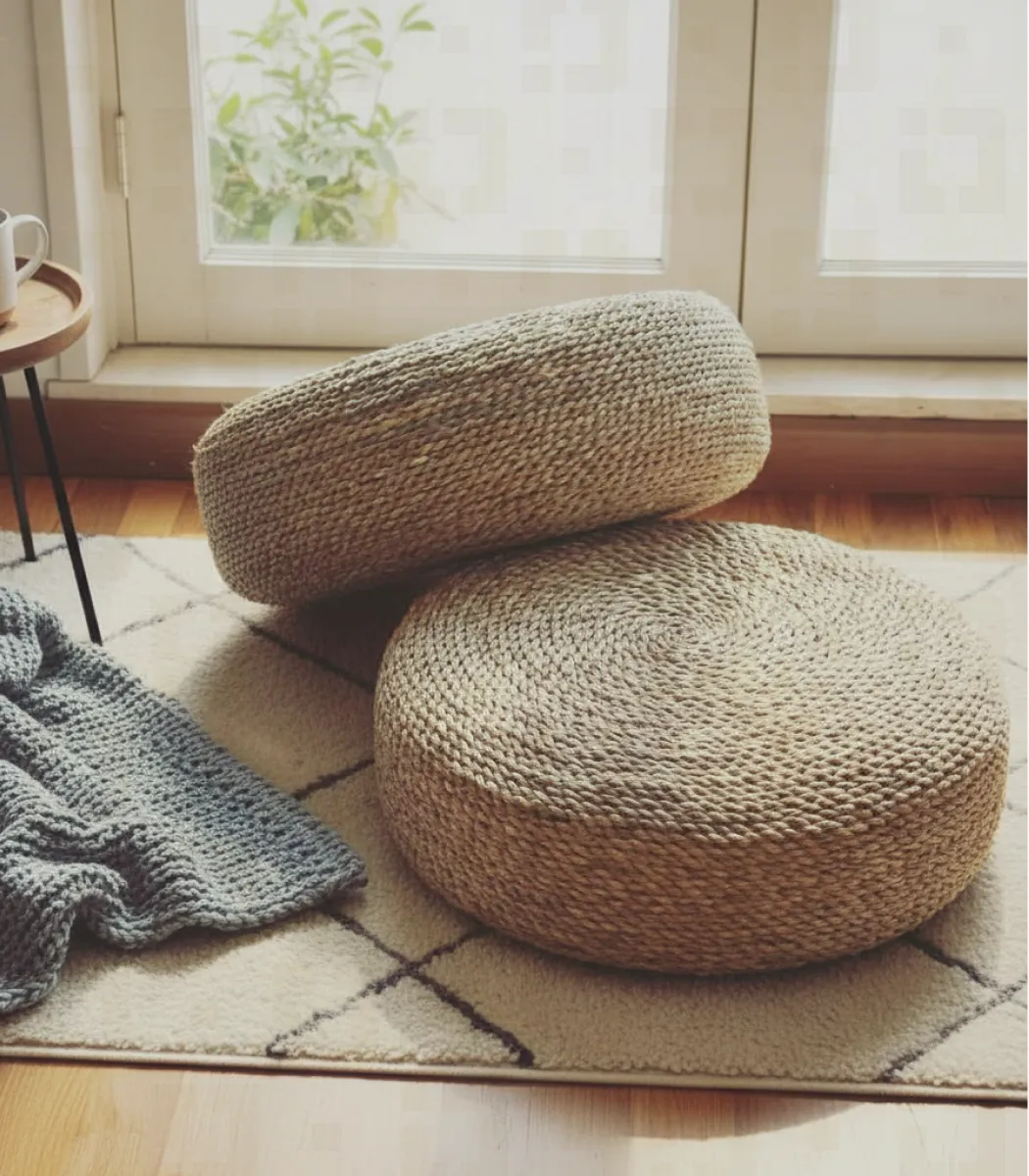 Pouf chair