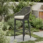 1 bar stool