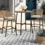 Outdoor set: 2 chairs and a table
