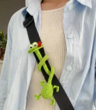 lizard long neck